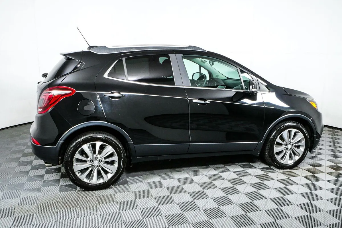 2017 BUICK ENCORE Preferred thumbnail 2