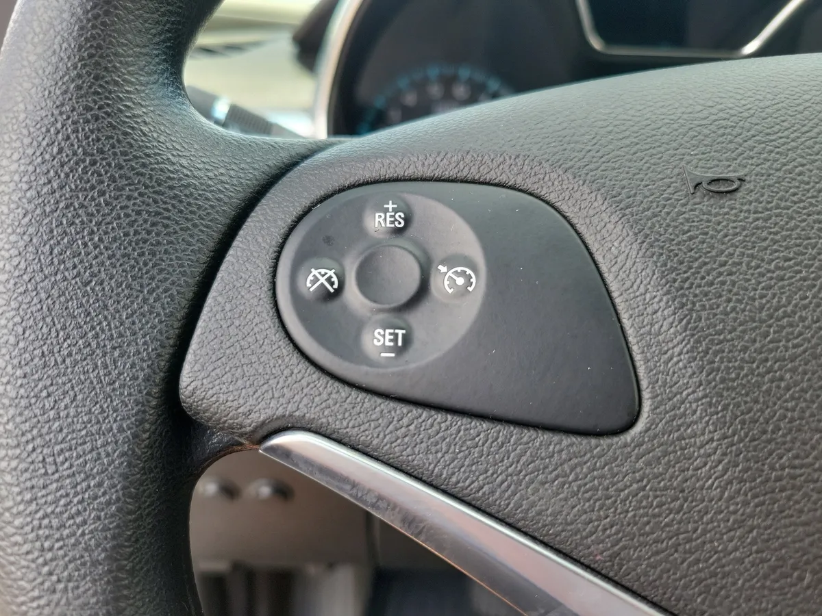 2017 Chevrolet Impala LS w/1LS (Retail Only) thumbnail 11