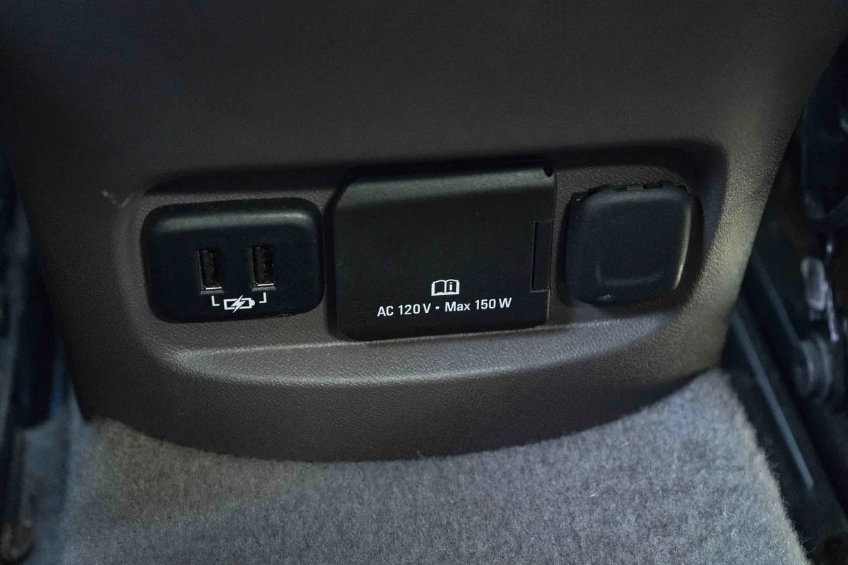 2017 Chevrolet Malibu LT thumbnail 38