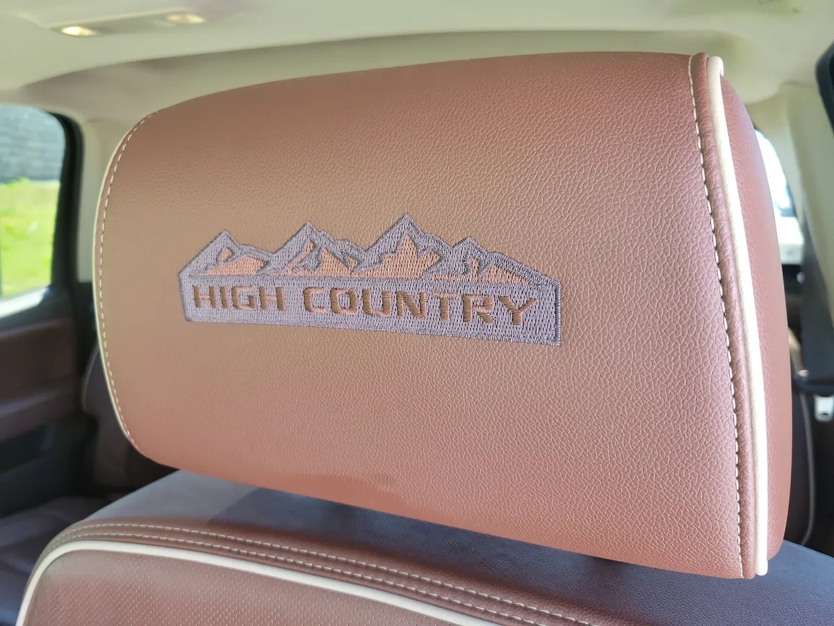 2017 Chevrolet Silverado 1500 High Country thumbnail 10