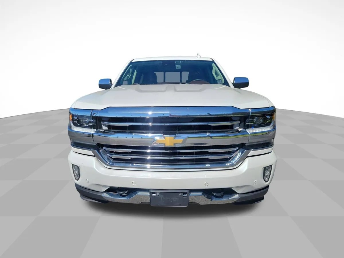 2017 Chevrolet Silverado 1500 High Country thumbnail 2
