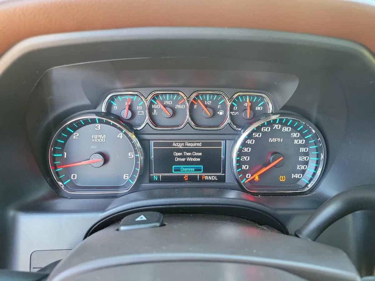 2017 Chevrolet Silverado 1500 High Country thumbnail 22