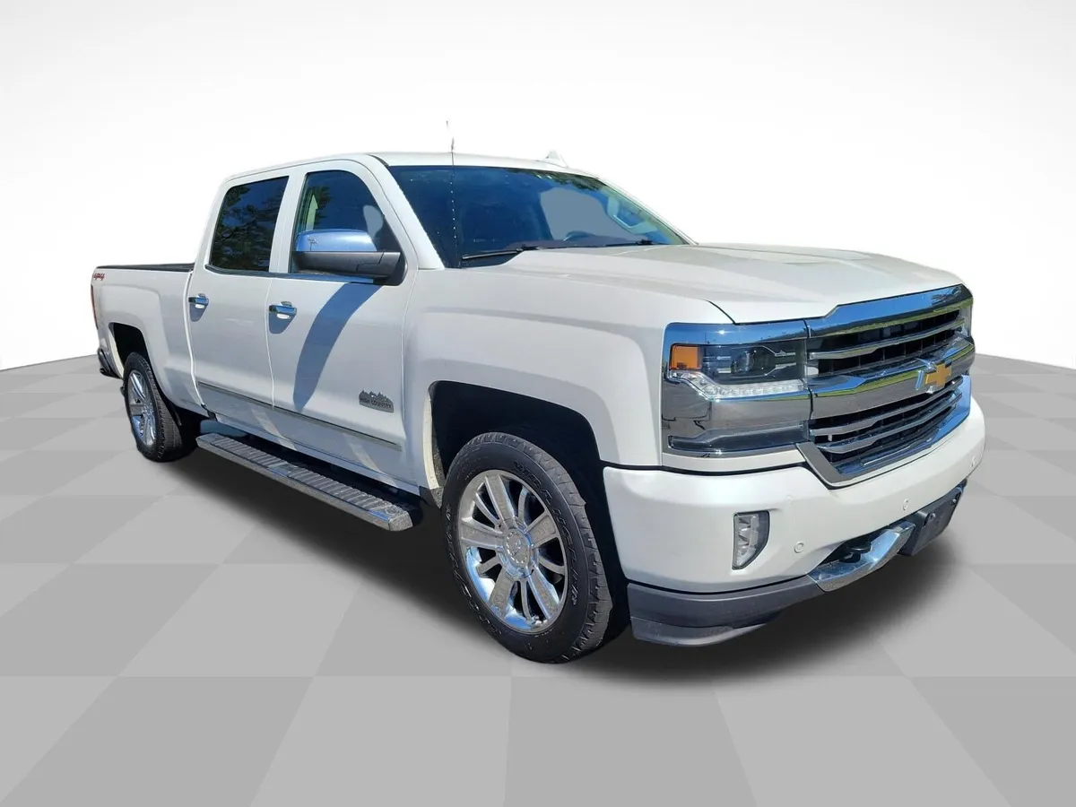 2017 Chevrolet Silverado 1500 High Country thumbnail 23