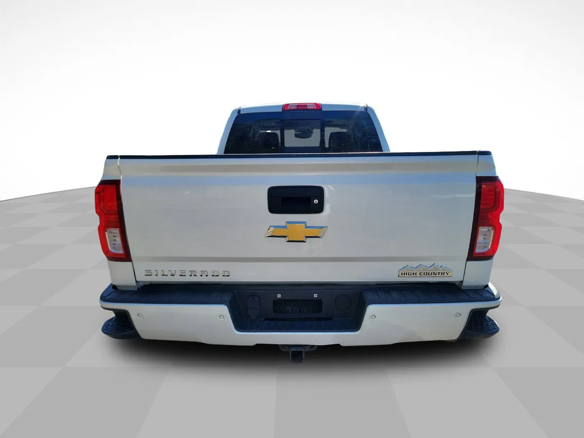2017 Chevrolet Silverado 1500 High Country thumbnail 26