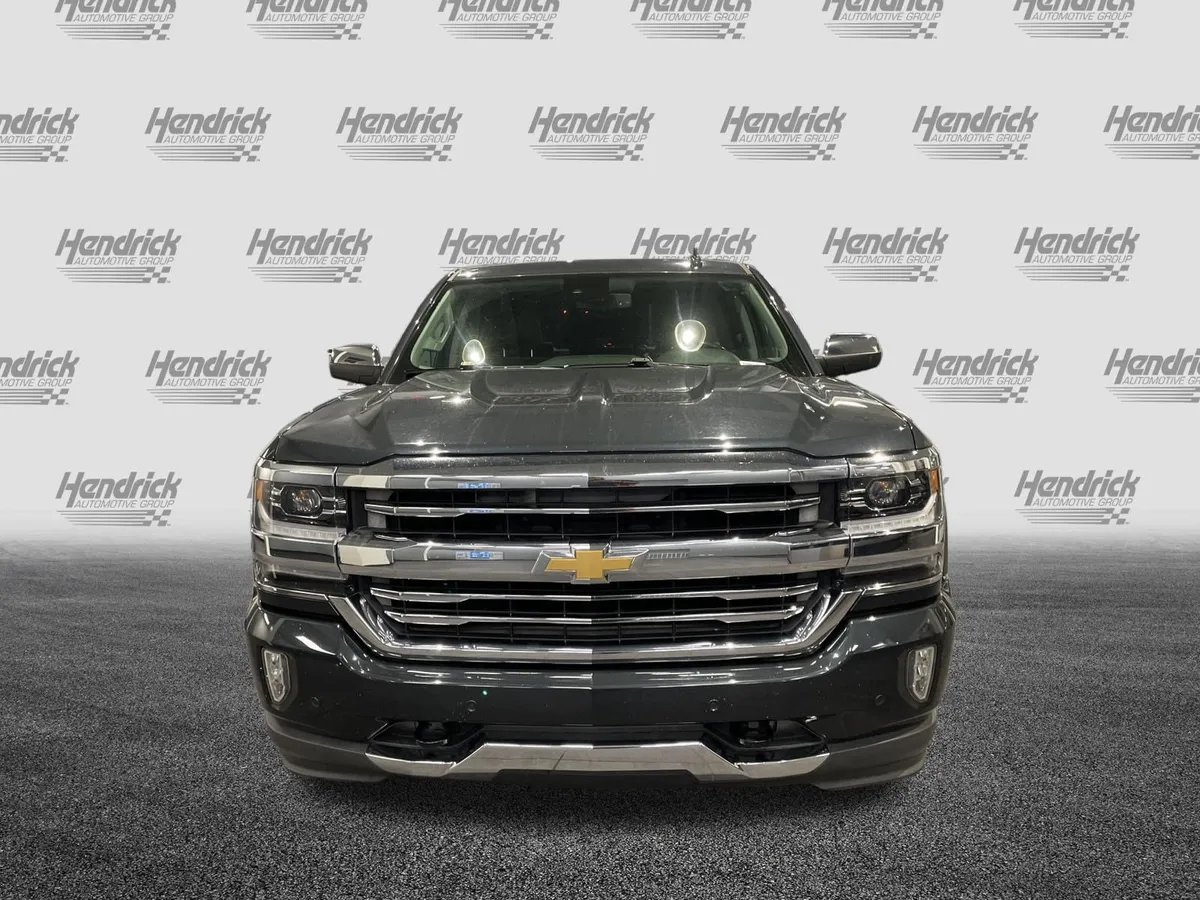 2017 Chevrolet Silverado 1500 High Country thumbnail 2