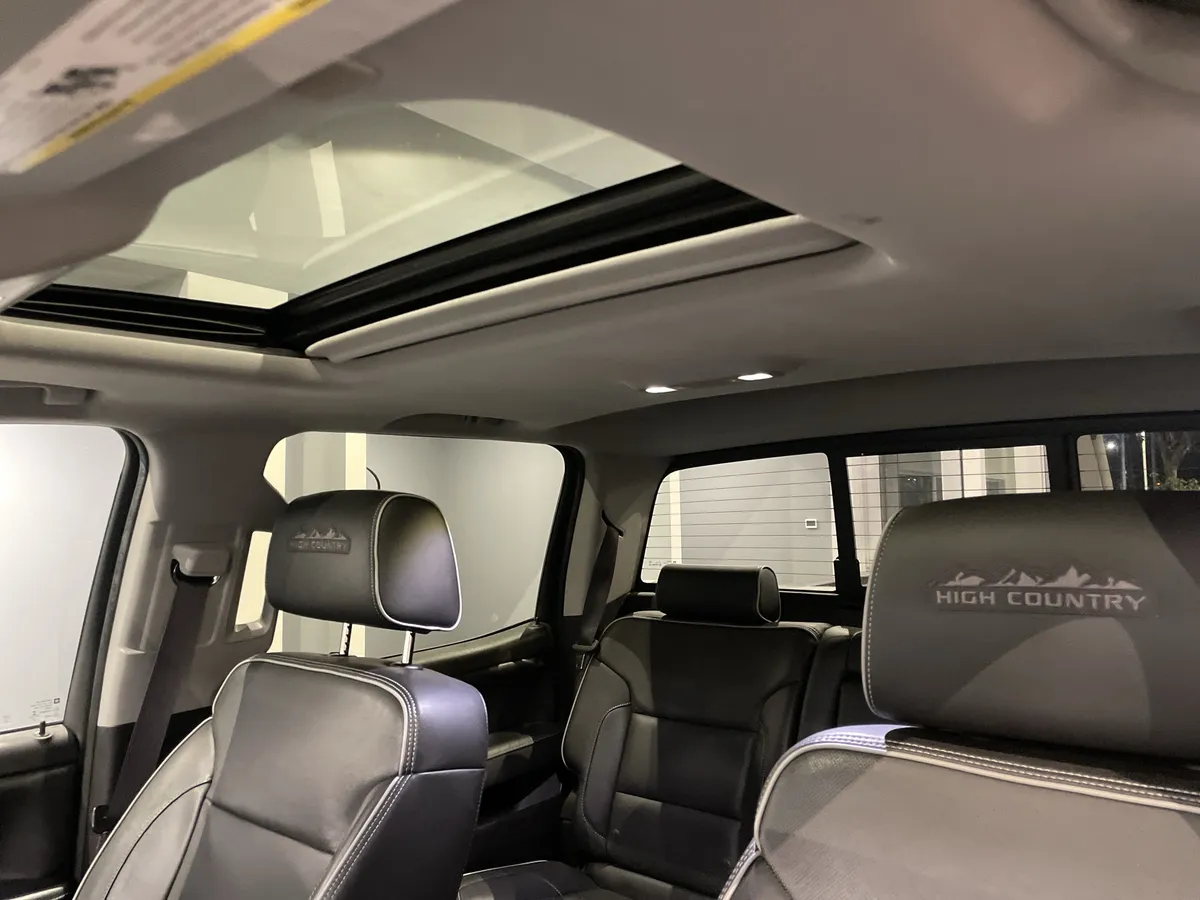 2017 Chevrolet Silverado 1500 High Country thumbnail 30