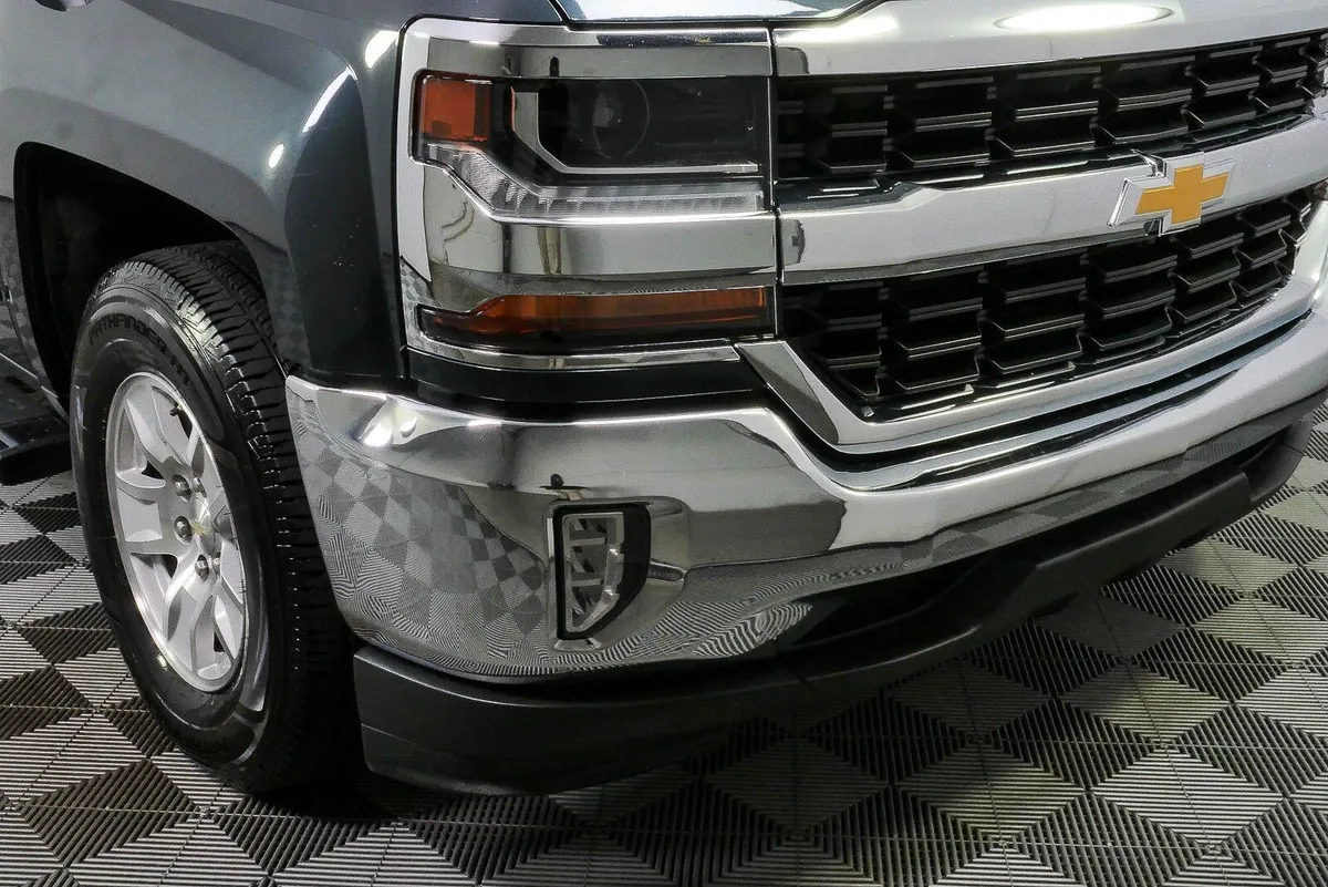 2017 Chevrolet Silverado 1500 LT thumbnail 34