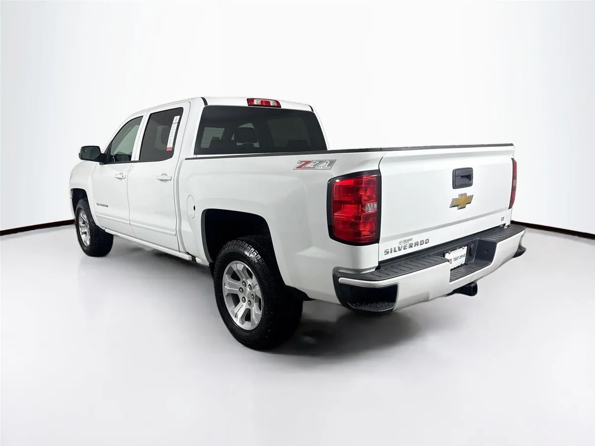 2017 Chevrolet Silverado 1500 LT thumbnail 13