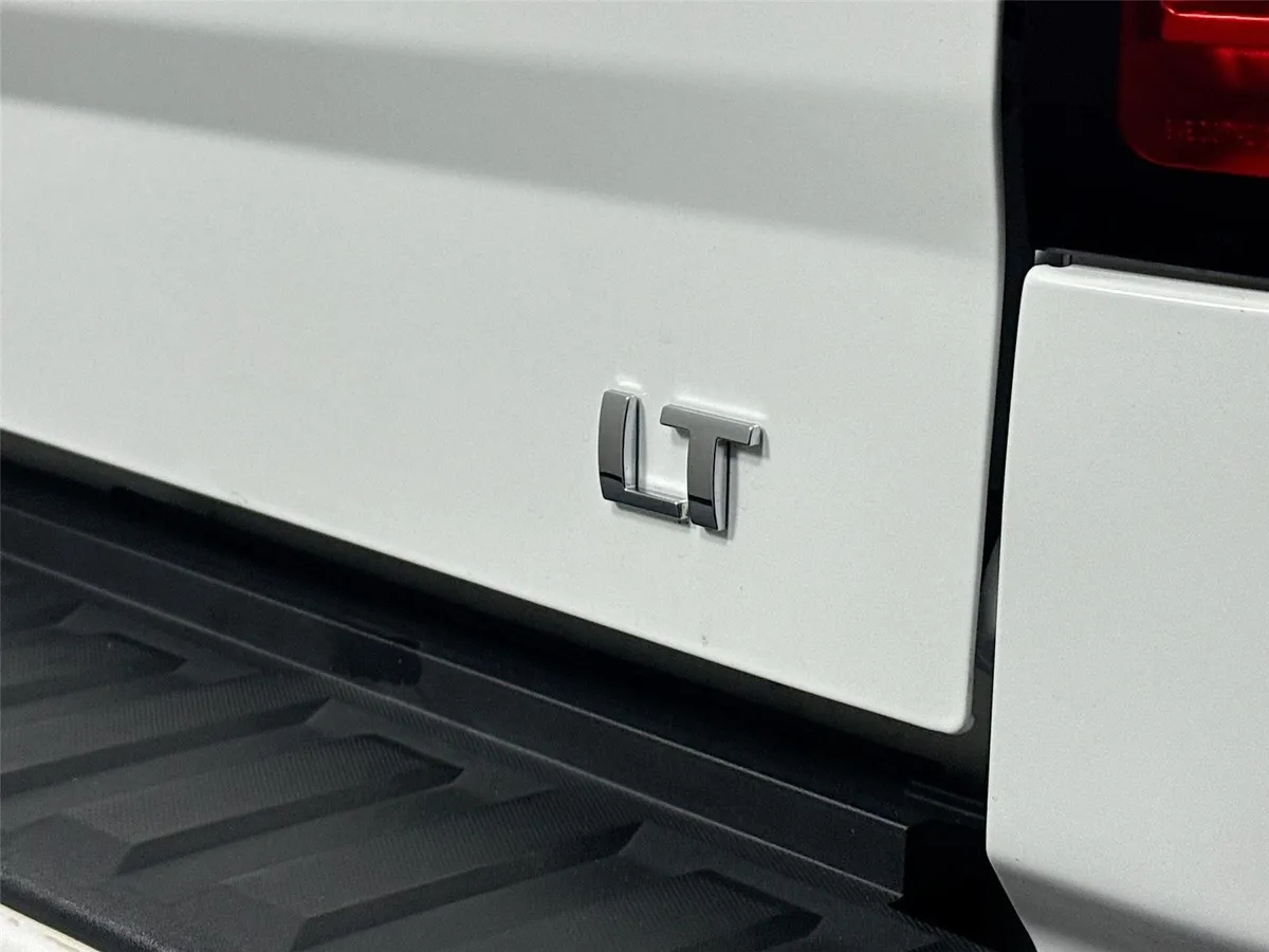 2017 Chevrolet Silverado 1500 LT thumbnail 15