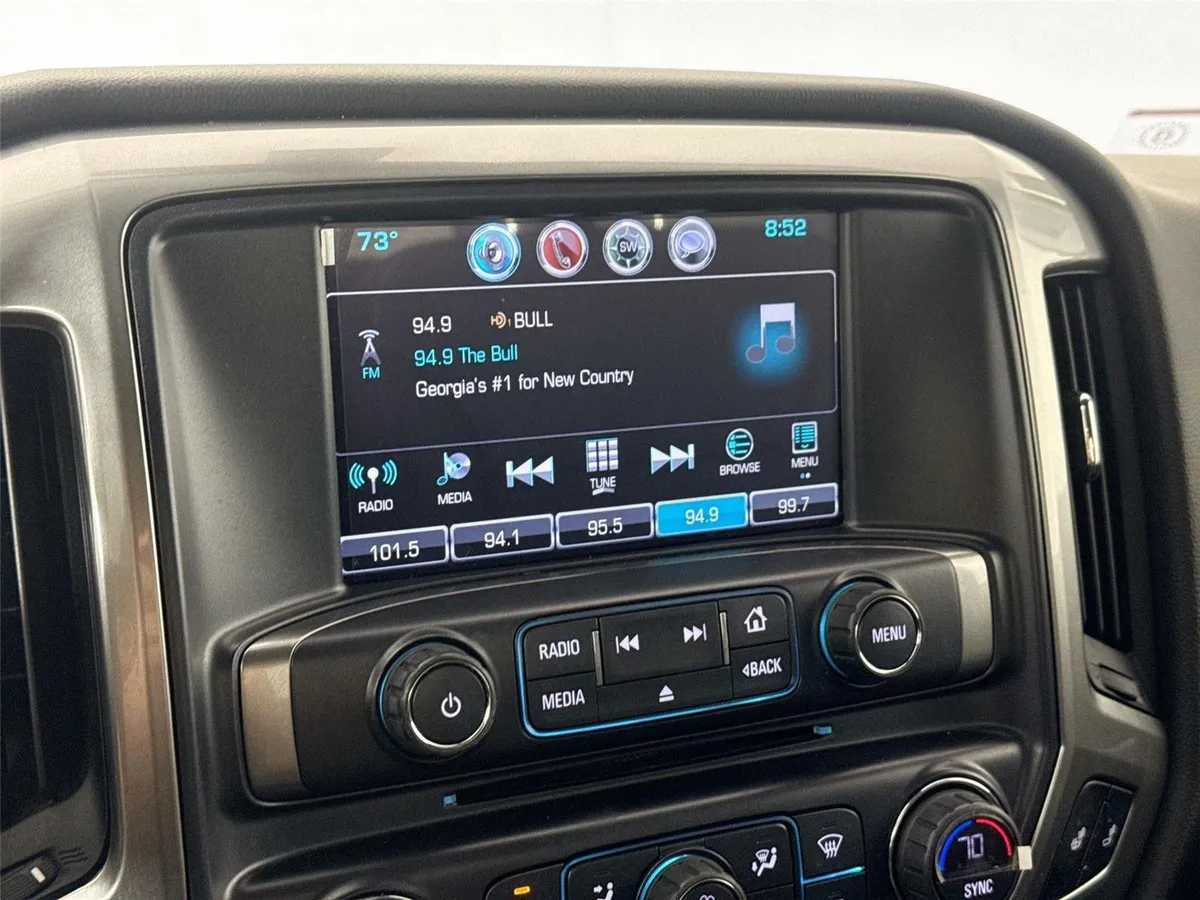 2017 Chevrolet Silverado 1500 LT thumbnail 23