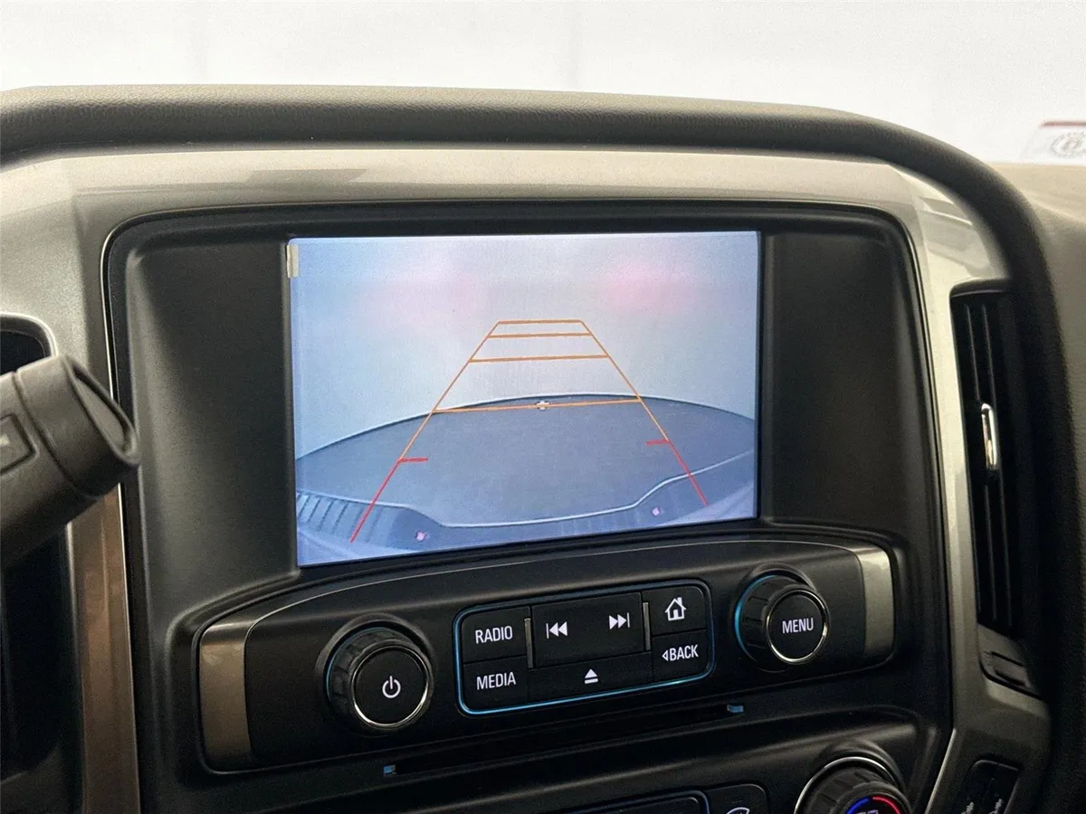 2017 Chevrolet Silverado 1500 LT thumbnail 24
