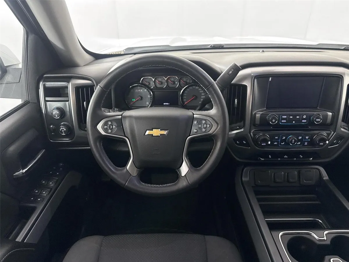 2017 Chevrolet Silverado 1500 LT thumbnail 32