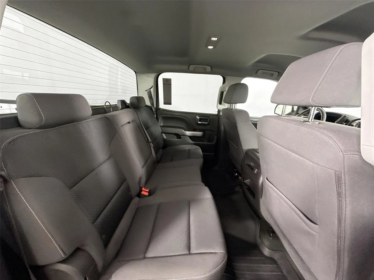 2017 Chevrolet Silverado 1500 LT thumbnail 40