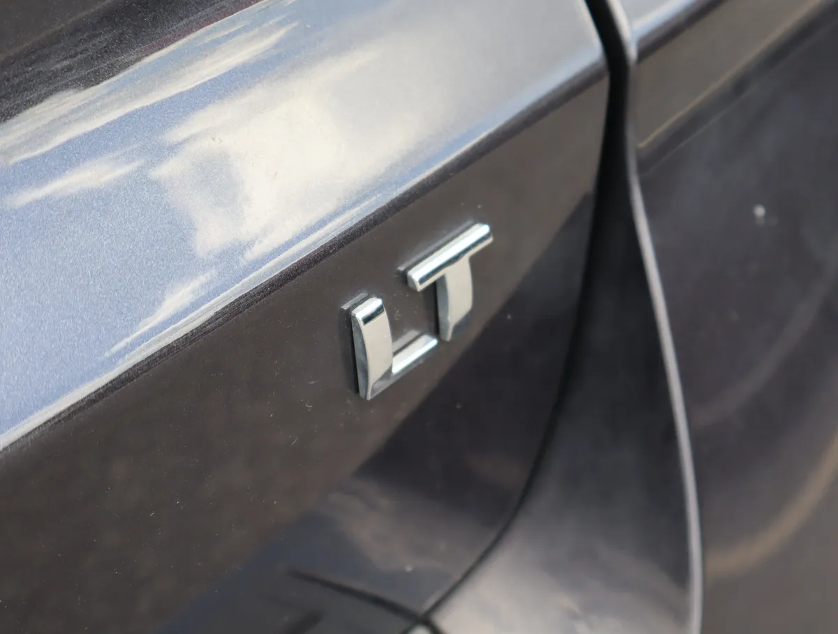 2017 Chevrolet Traverse LT thumbnail 31