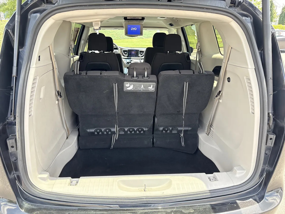 2017 Chrysler Pacifica Touring Plus thumbnail 33