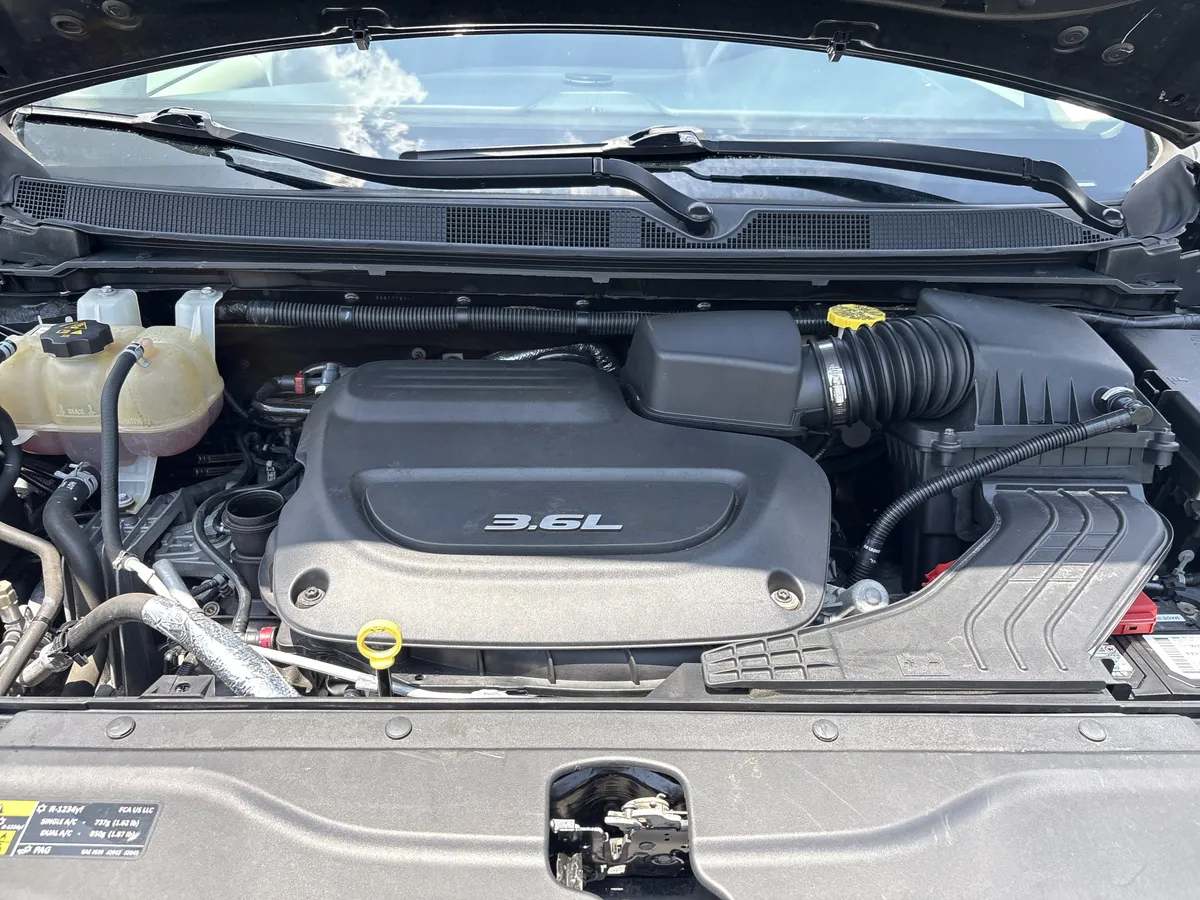2017 Chrysler Pacifica Touring Plus thumbnail 34