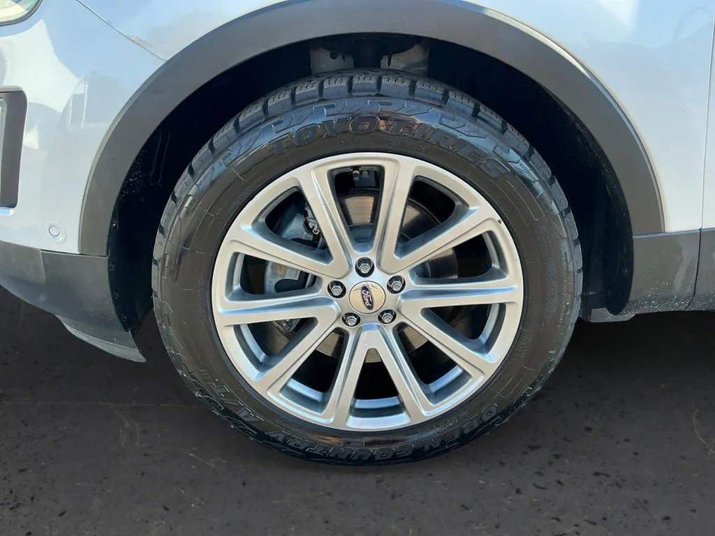2017 Ford Explorer Limited thumbnail 13