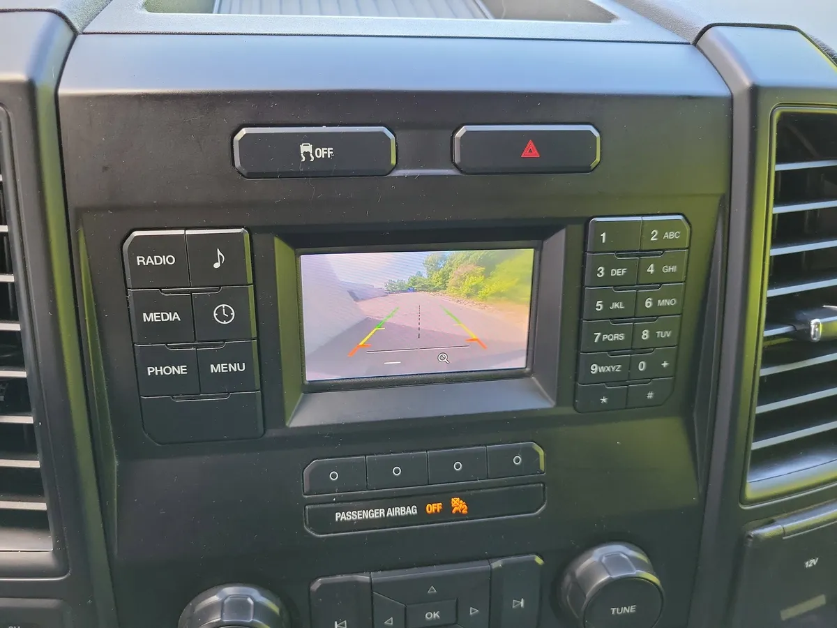 2017 Ford F-150 thumbnail 16