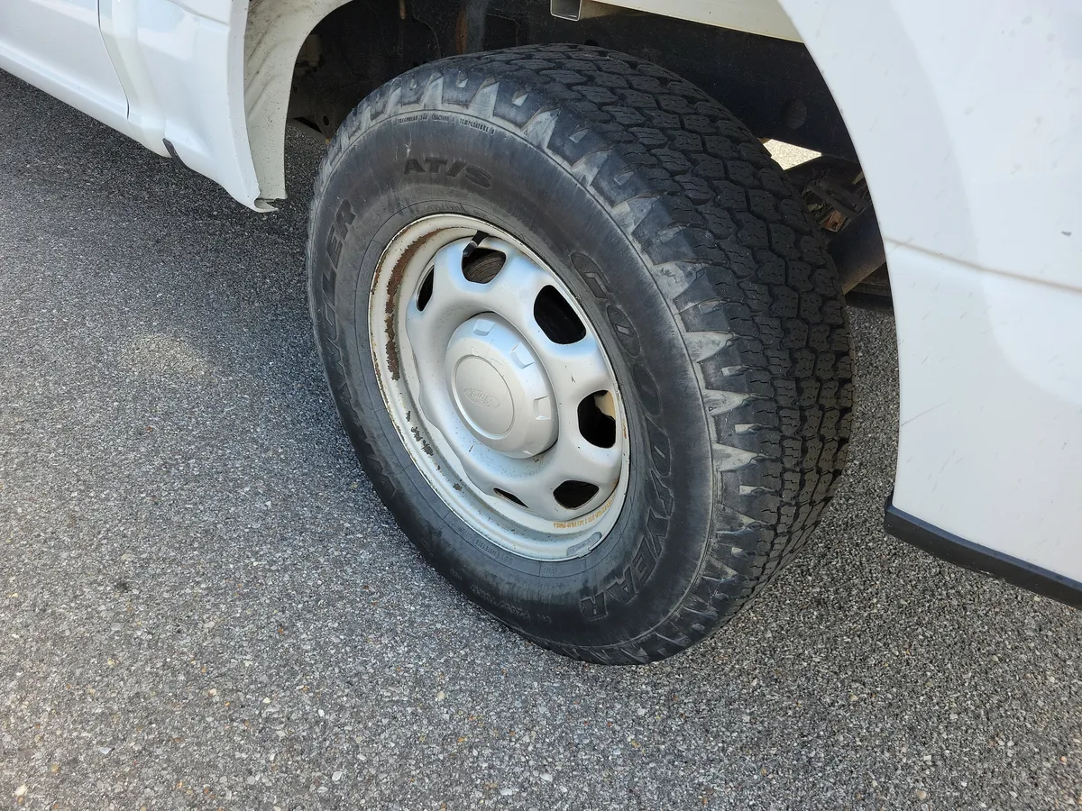 2017 Ford F-150 thumbnail 26