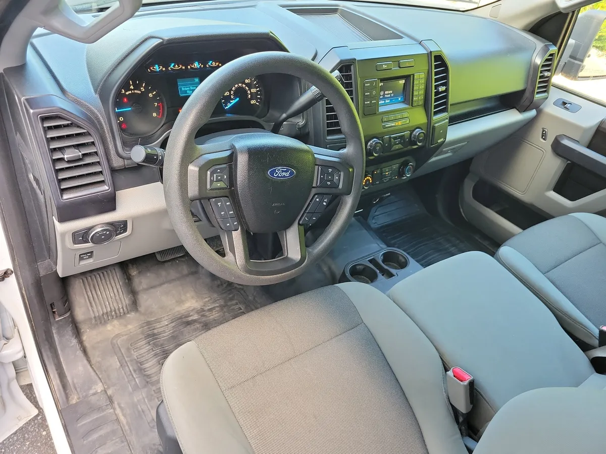 2017 Ford F-150 thumbnail 8
