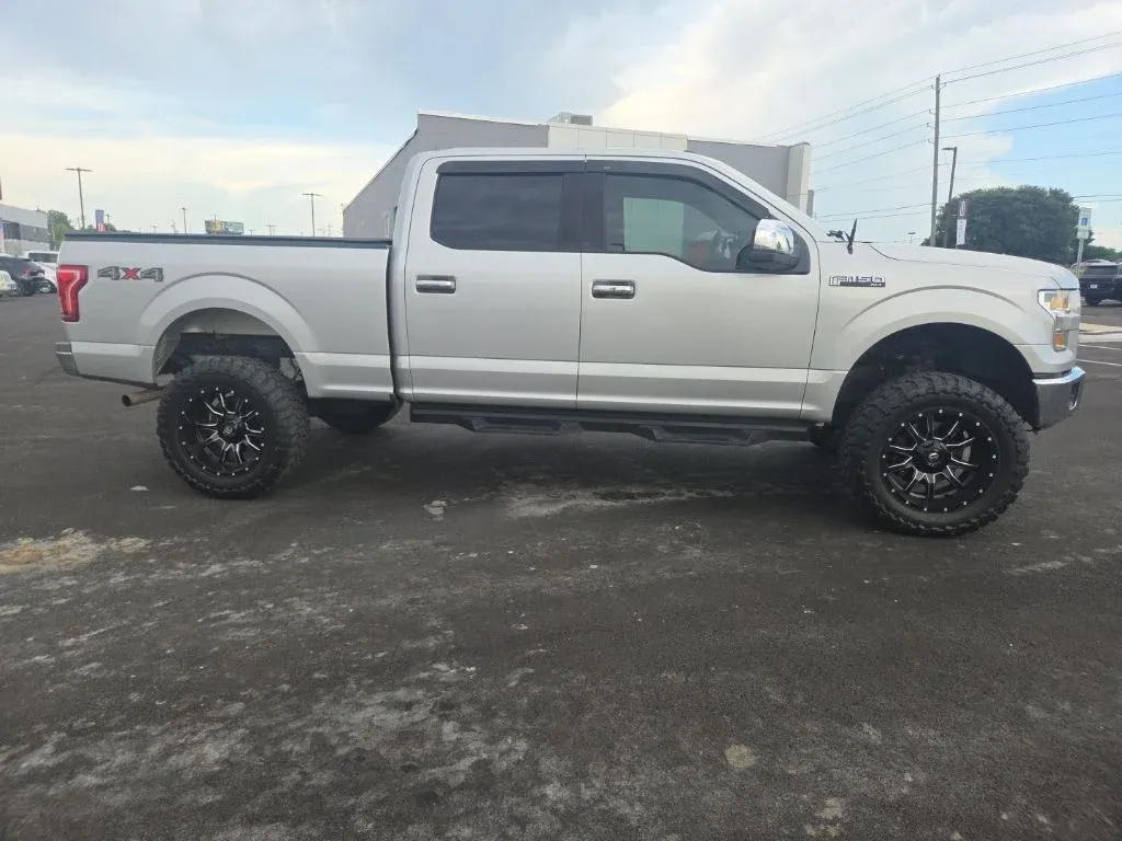 2017 Ford F-150 XLT thumbnail 14