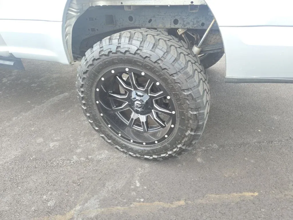 2017 Ford F-150 XLT thumbnail 21