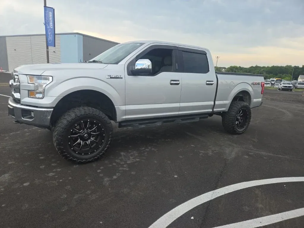 2017 Ford F-150 XLT thumbnail 5