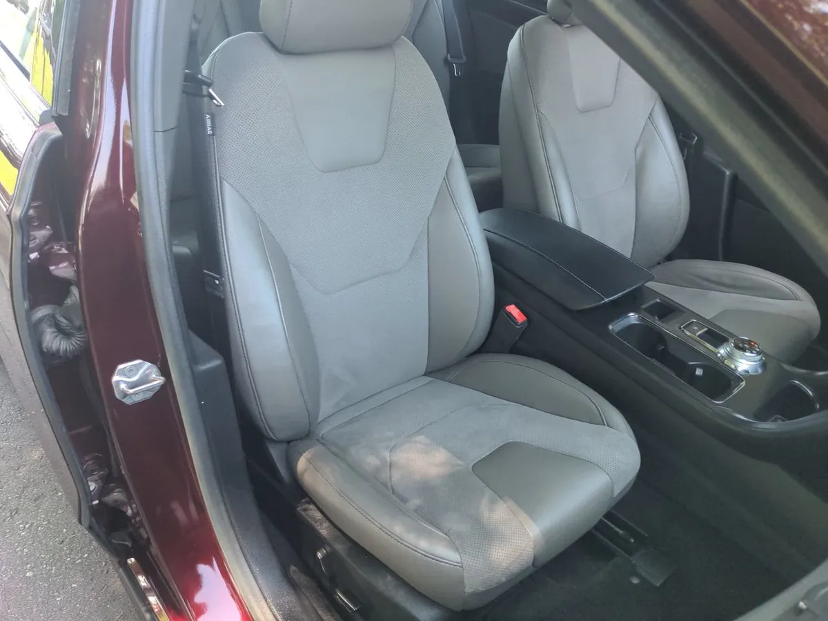 2017 Ford Fusion Sport thumbnail 43