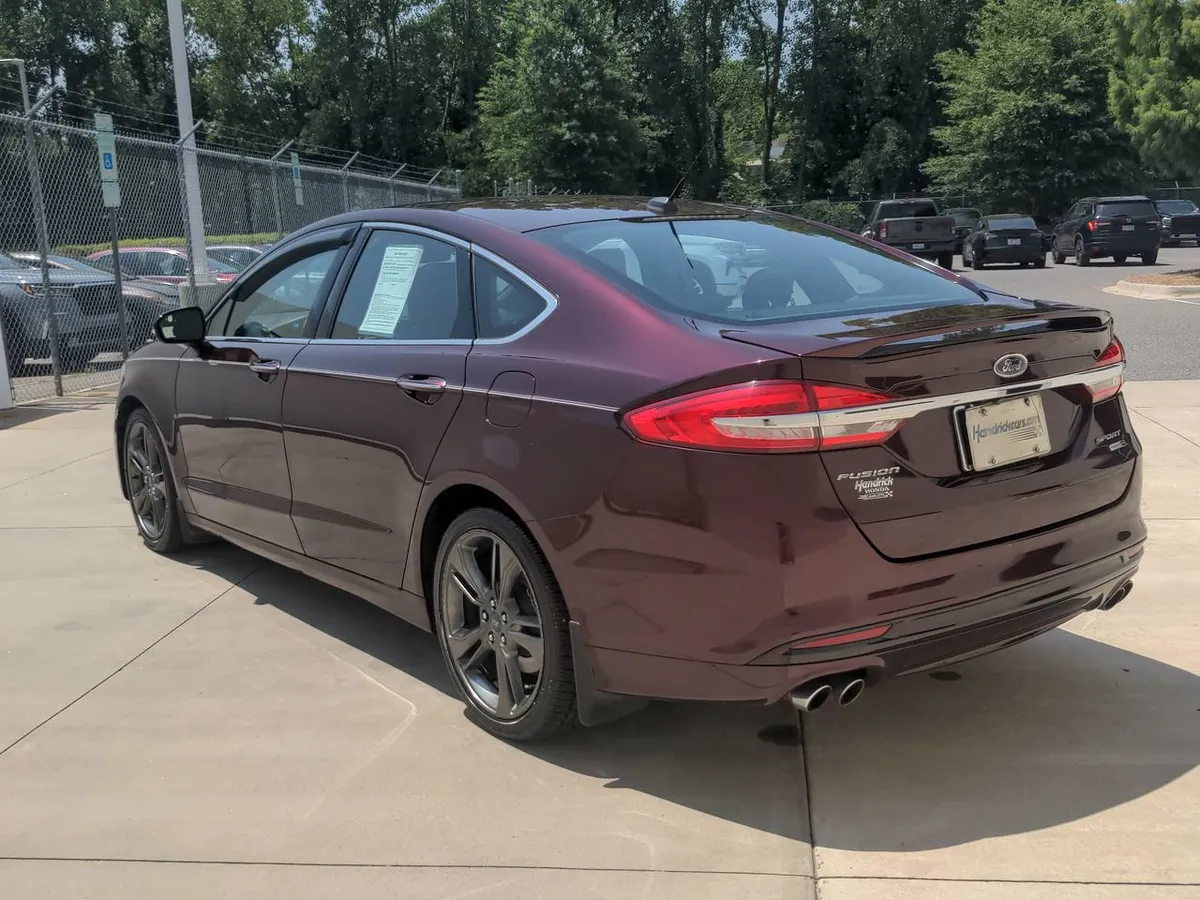 2017 Ford Fusion Sport thumbnail 7