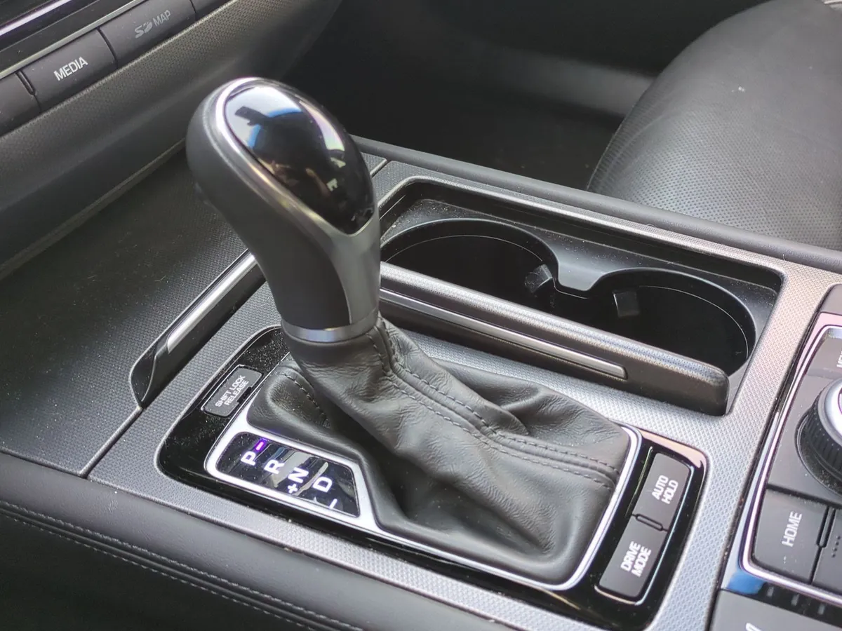 2017 Genesis G80 Ultimate 3.8L thumbnail 25