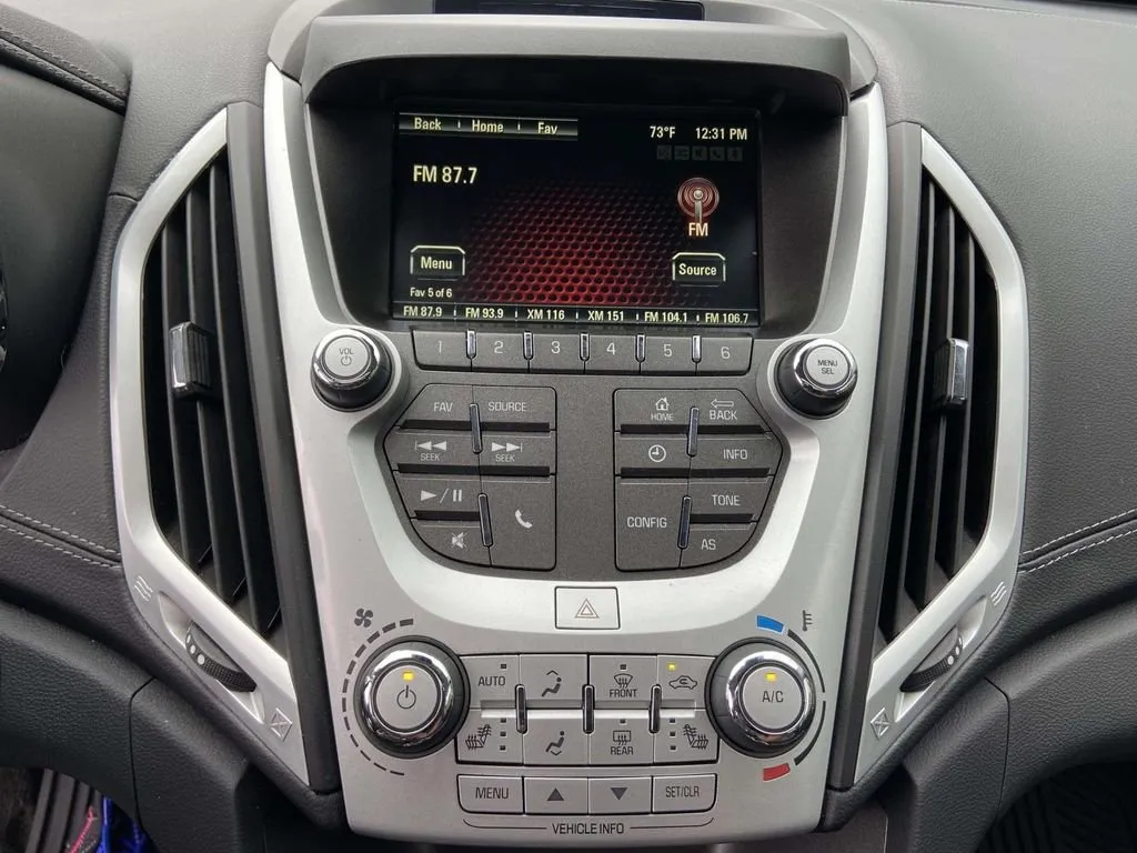 2017 GMC Terrain Denali thumbnail 26