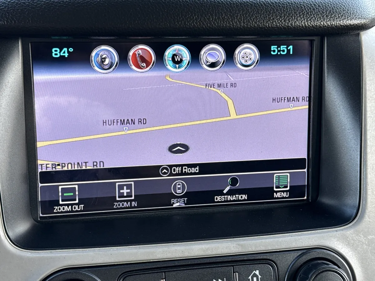 2017 GMC Yukon SLT thumbnail 16