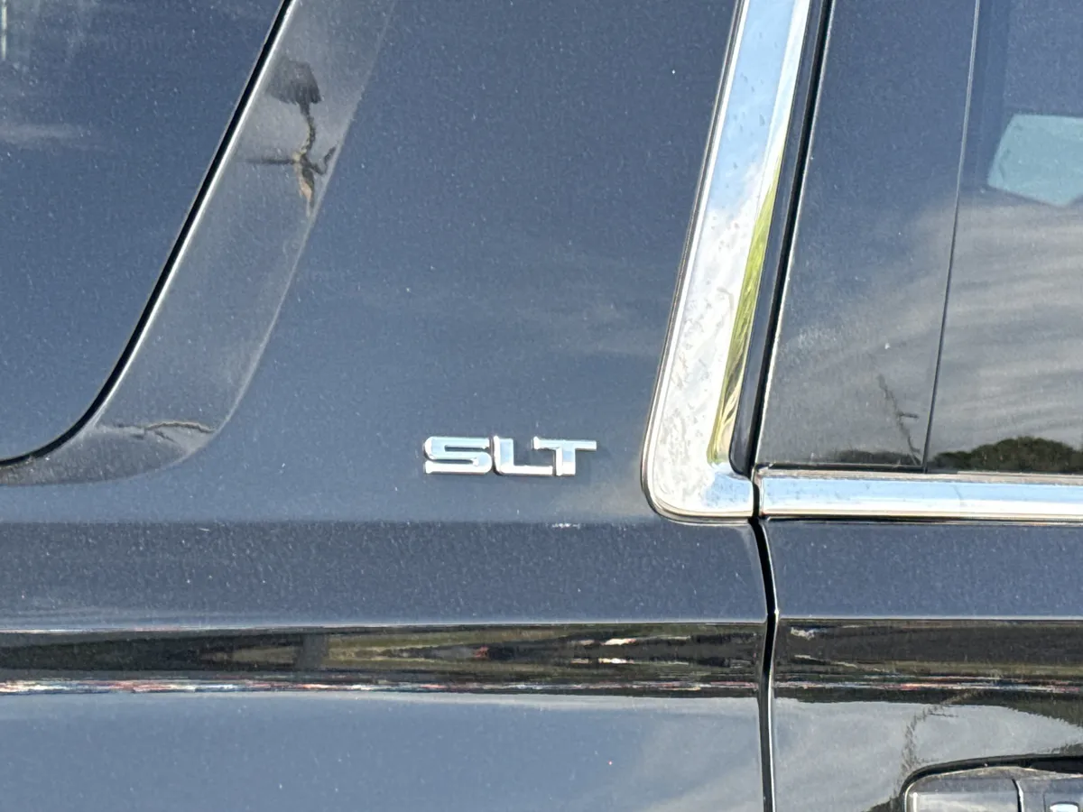 2017 GMC Yukon SLT thumbnail 21