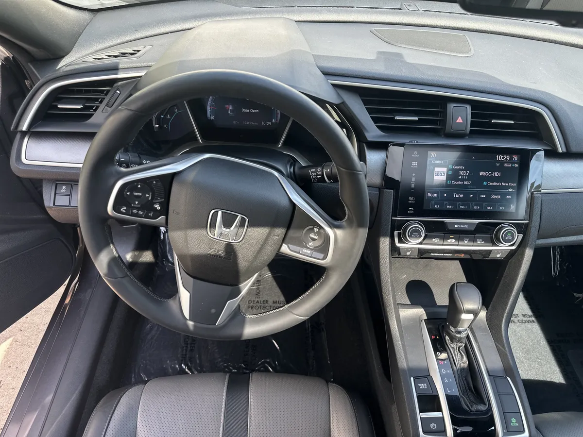 2017 Honda Civic EX-L thumbnail 15