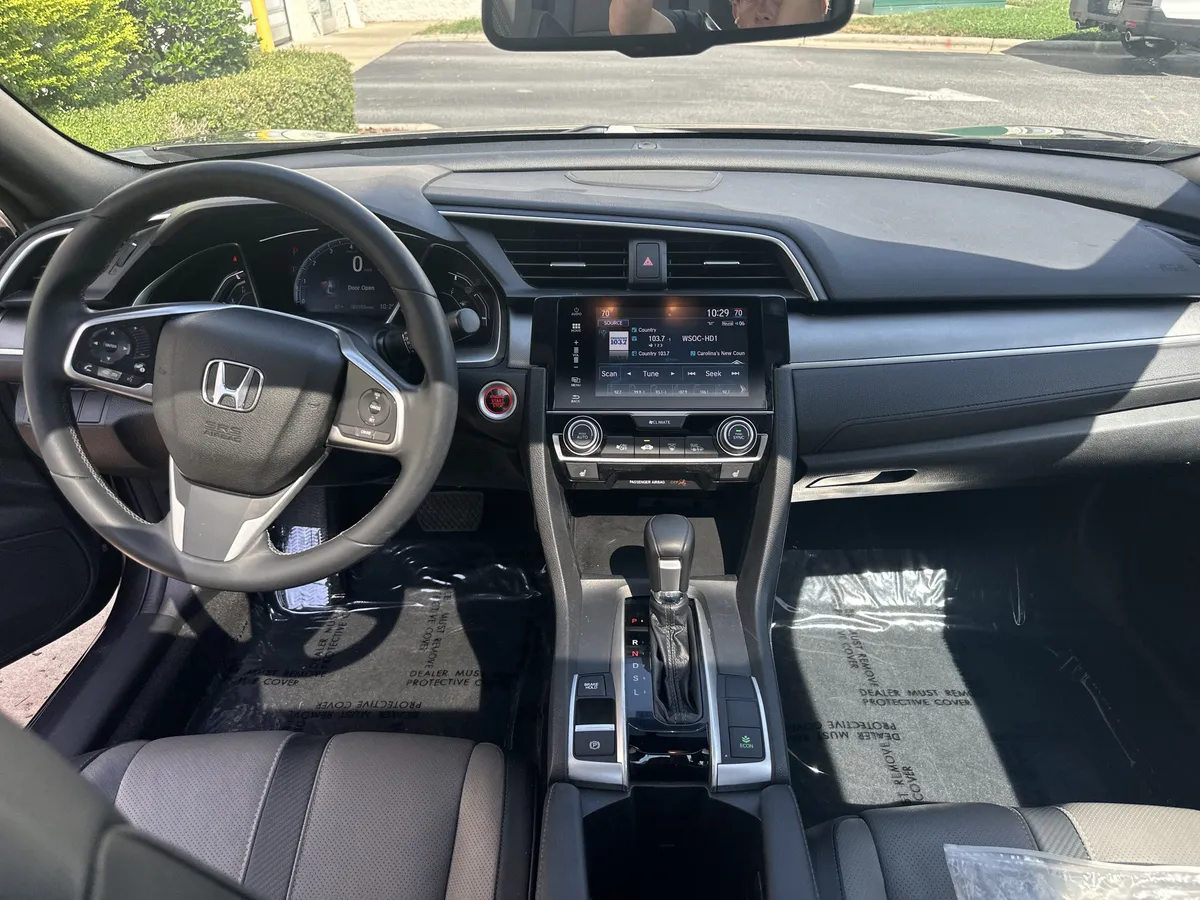 2017 Honda Civic EX-L thumbnail 16