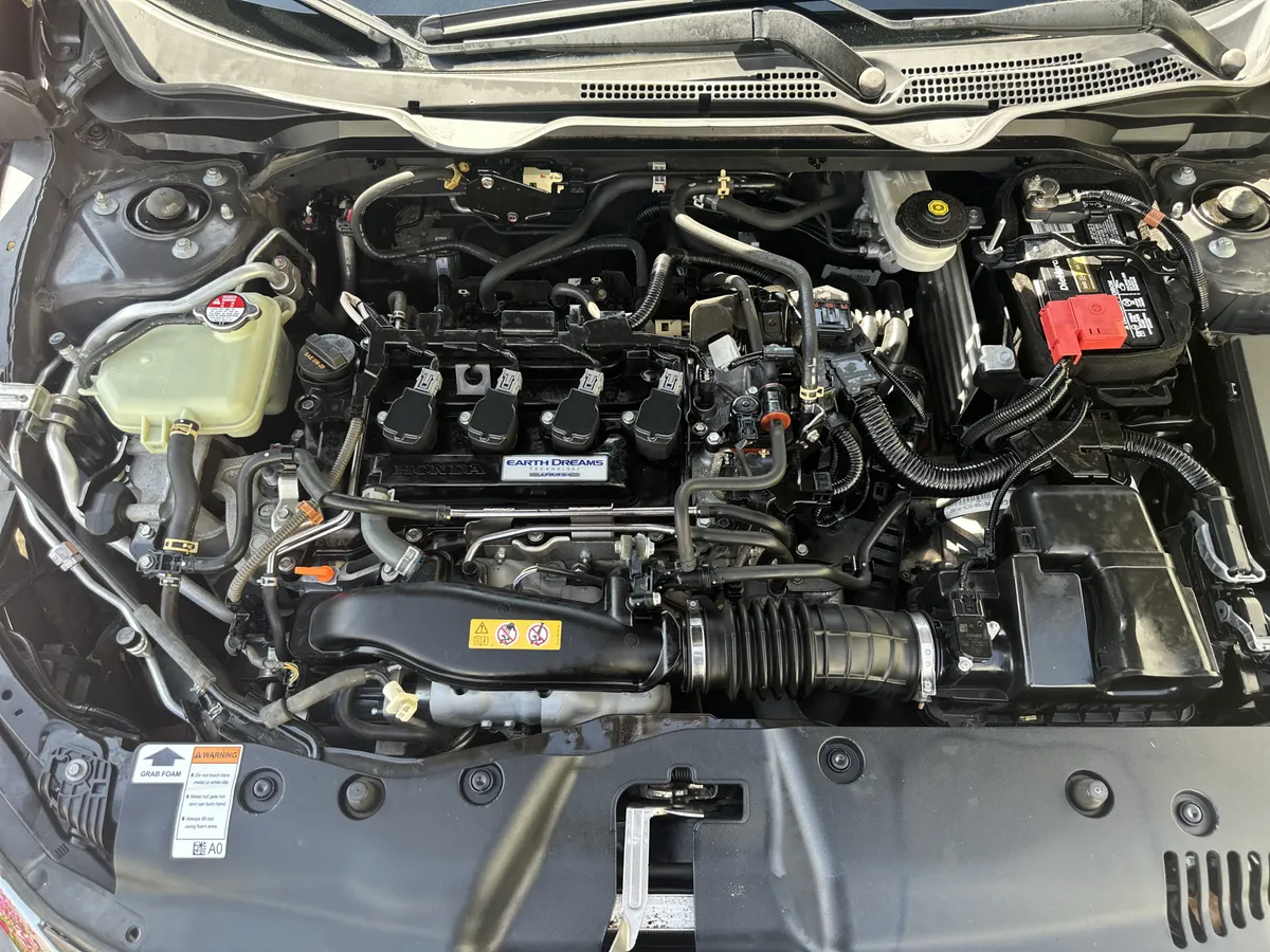 2017 Honda Civic EX-L thumbnail 32
