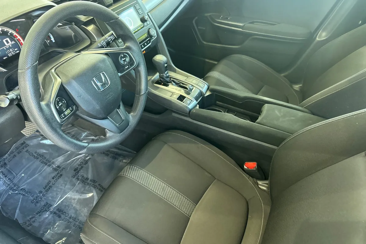 2017 Honda Civic LX thumbnail 10