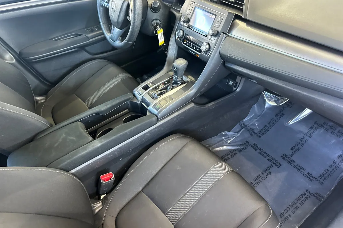 2017 Honda Civic LX thumbnail 17