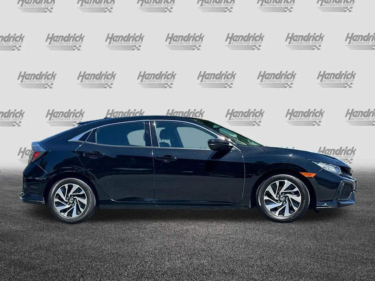 2017 Honda Civic LX thumbnail 2