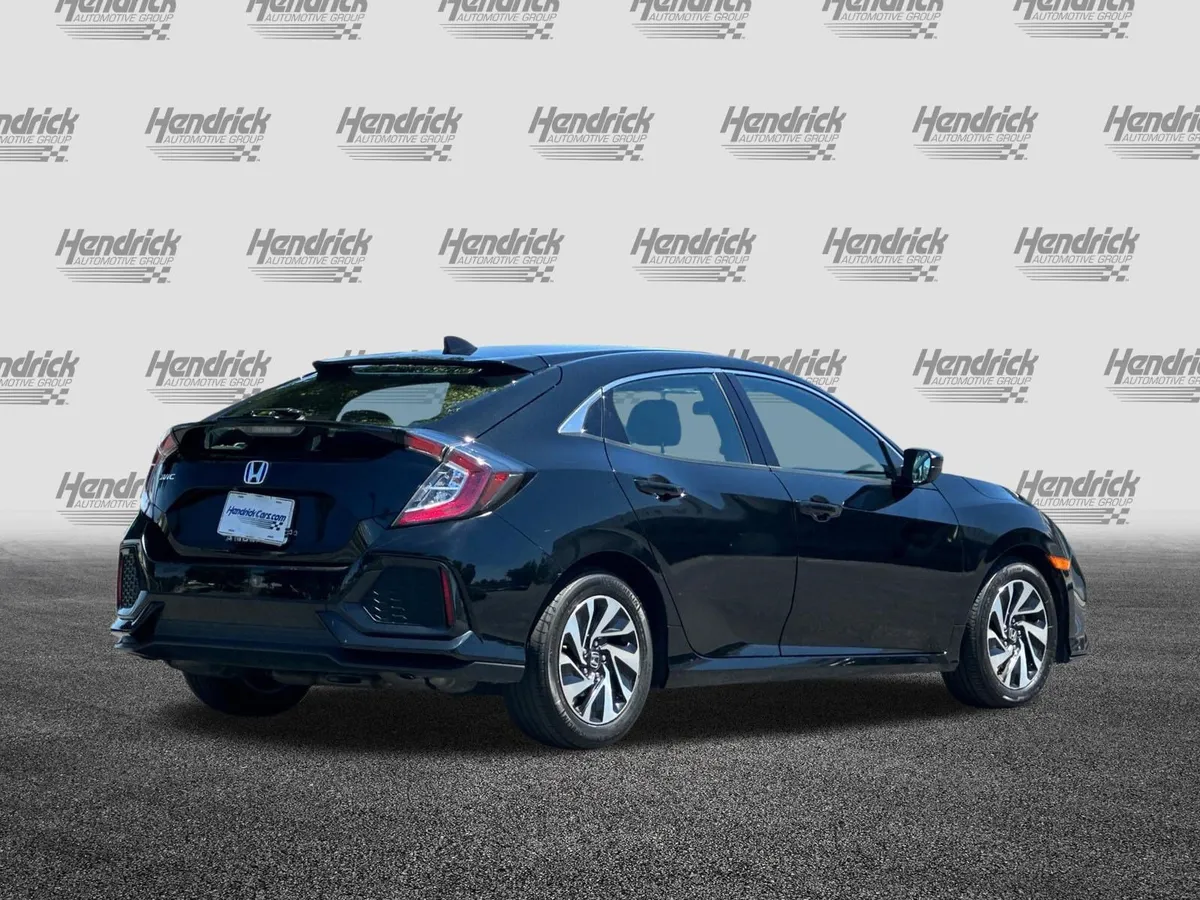 2017 Honda Civic LX thumbnail 4
