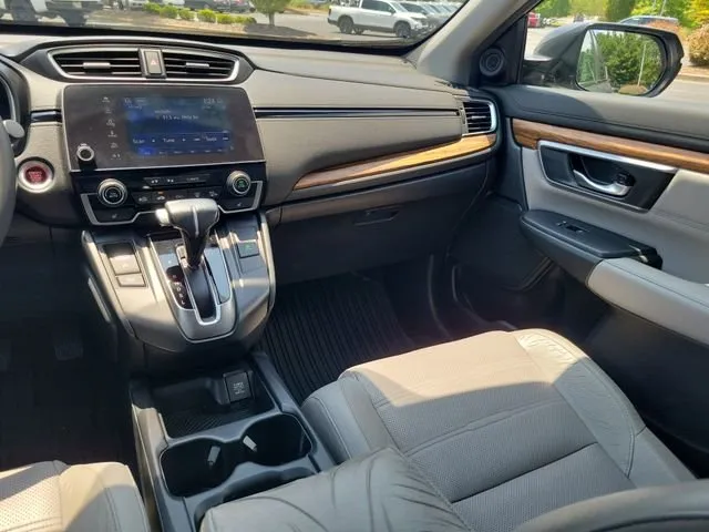 2017 Honda CR-V Touring thumbnail 11