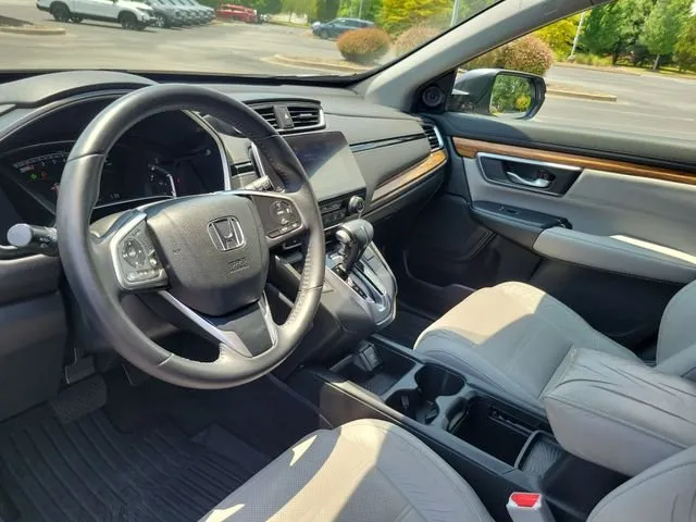 2017 Honda CR-V Touring thumbnail 12
