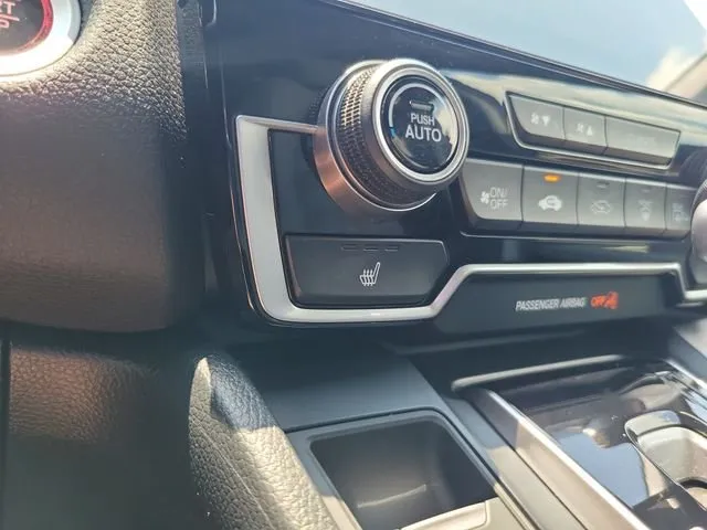 2017 Honda CR-V Touring thumbnail 26