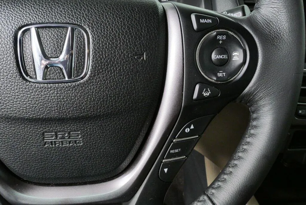 2017 HONDA PILOT EX-L thumbnail 9