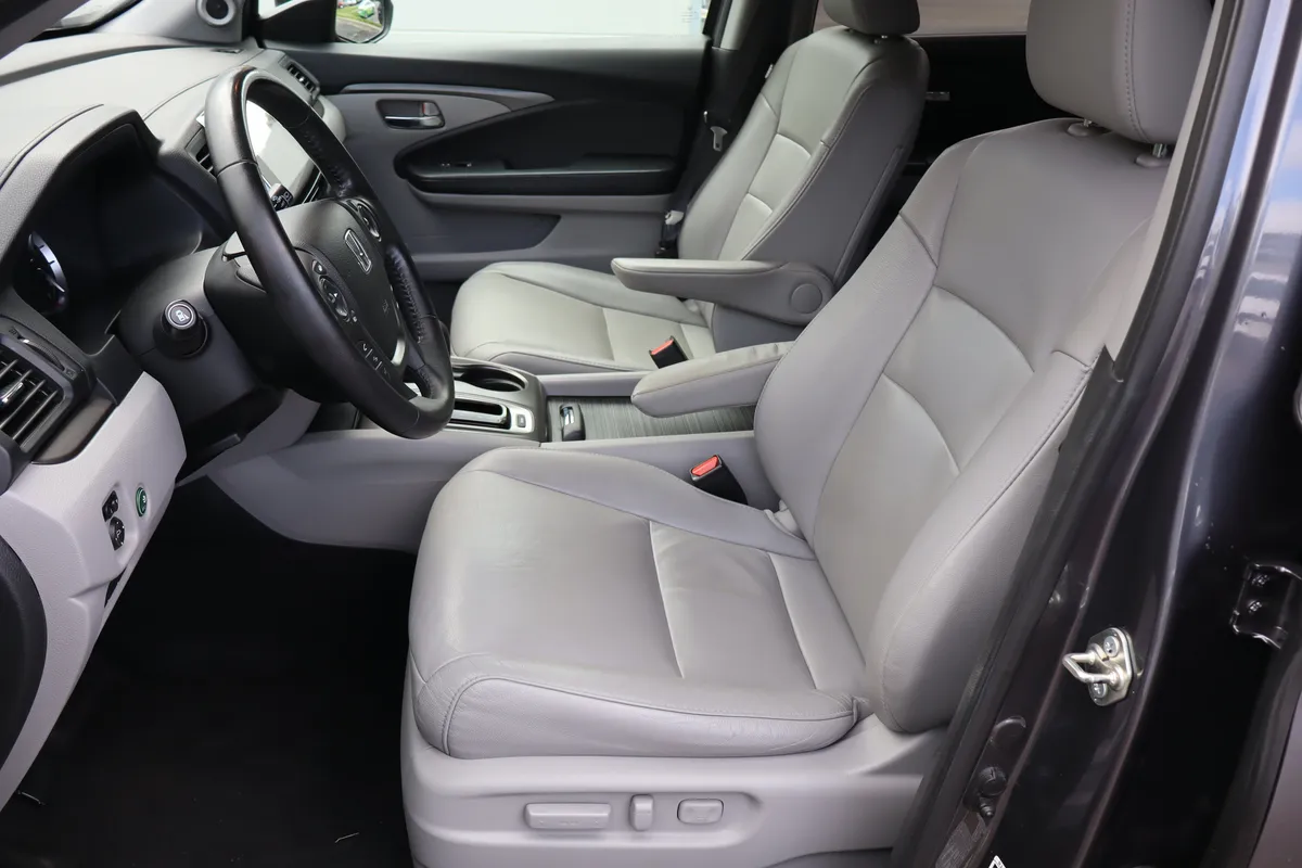 2017 Honda Pilot EX-L thumbnail 14