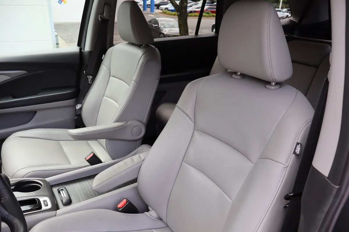 2017 Honda Pilot EX-L thumbnail 16