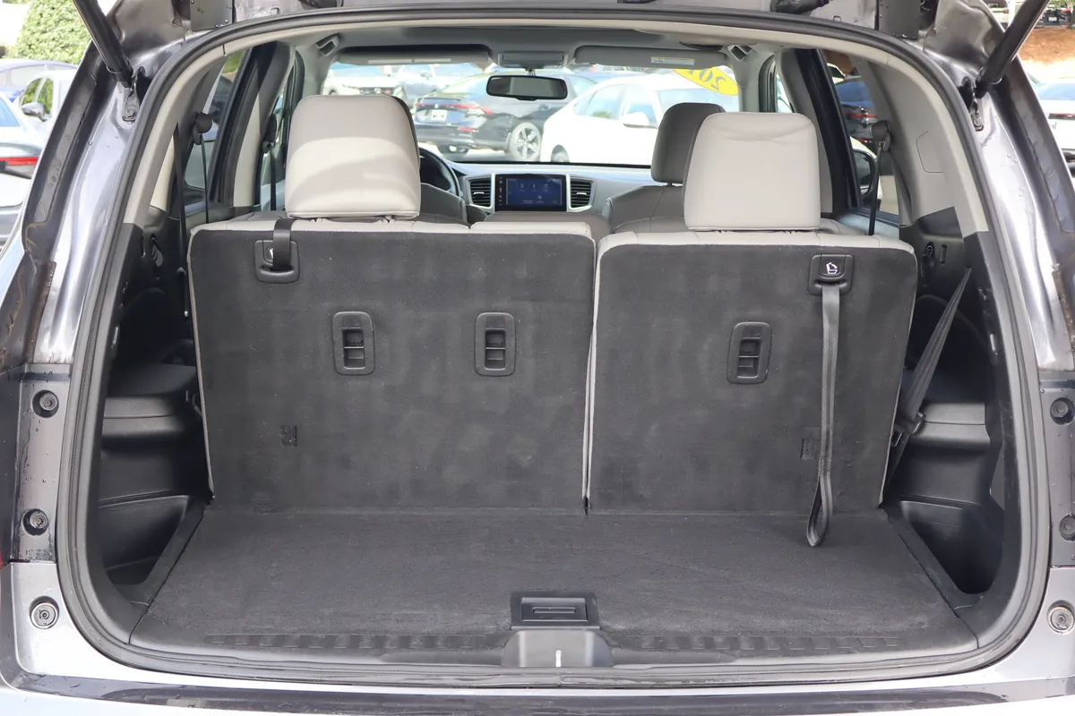 2017 Honda Pilot EX-L thumbnail 32