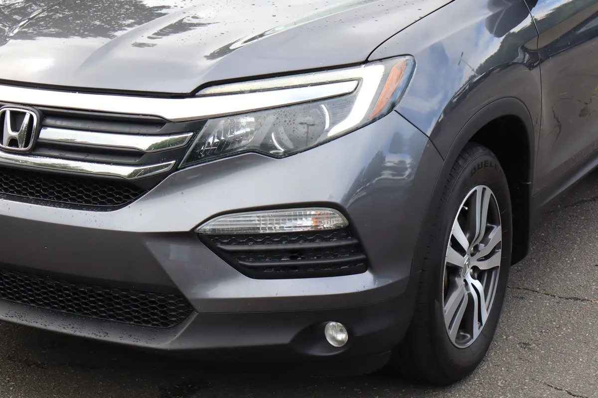 2017 Honda Pilot EX-L thumbnail 5
