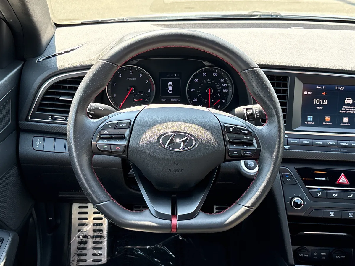 2017 Hyundai Elantra Sport thumbnail 20