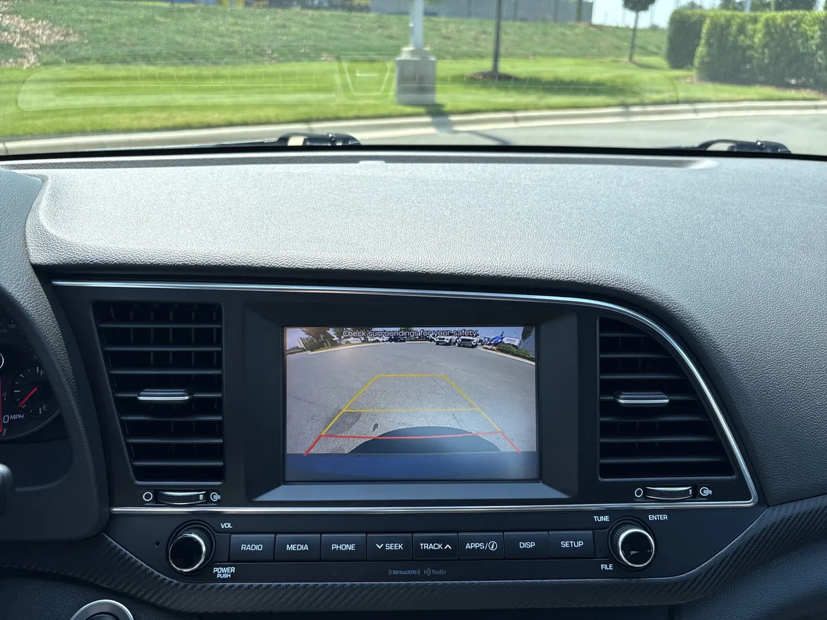 2017 Hyundai Elantra Sport thumbnail 28